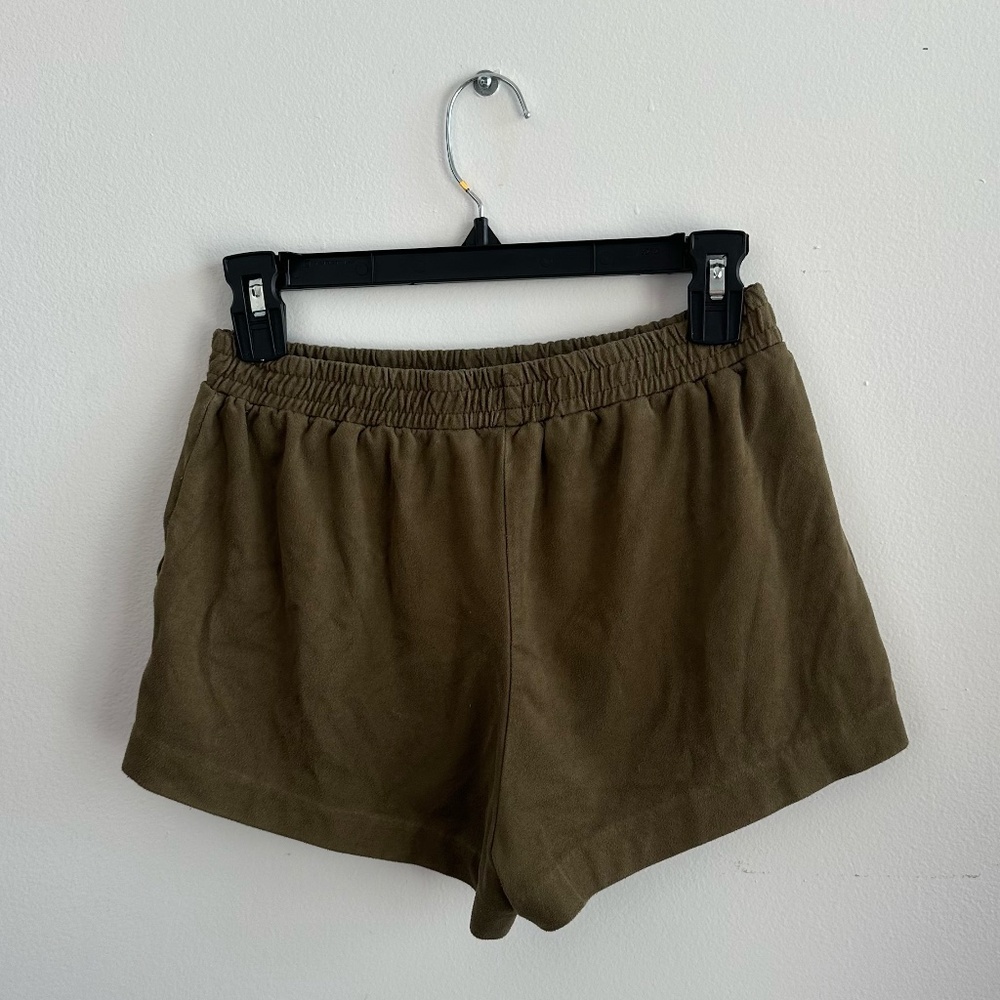 Forever 21 shorts green size small - Picture 3 of 3